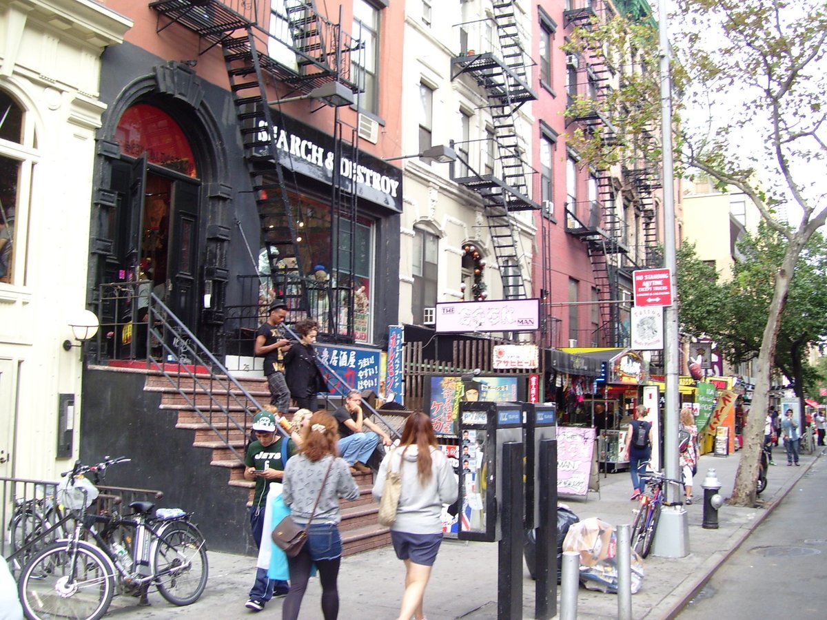 East Village, NY - 8th Street and St. Mark's Place - Wikipedia